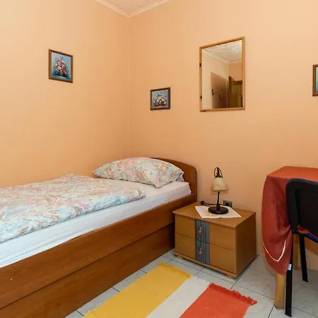 Awesome In With House Sea View Apartman *