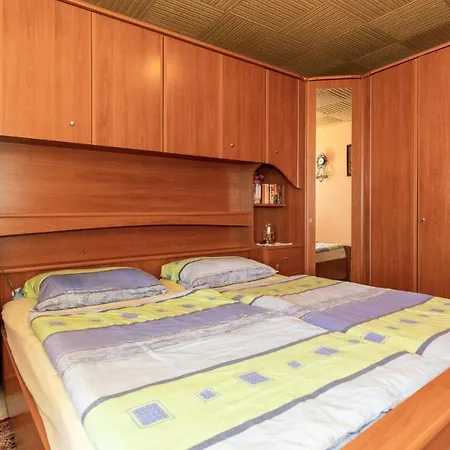 شقة Awesome In With House Sea View *